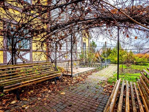 будинок за адресою Луговий пров.