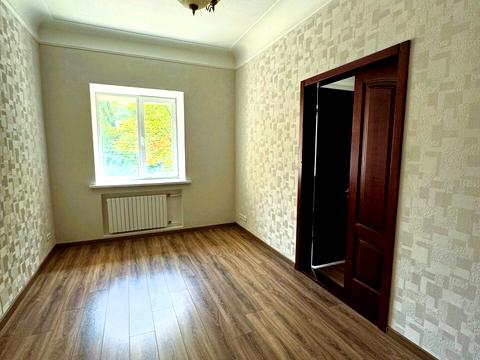 квартира за адресою Дмитра Яворницького просп. (Карла Маркса), 90