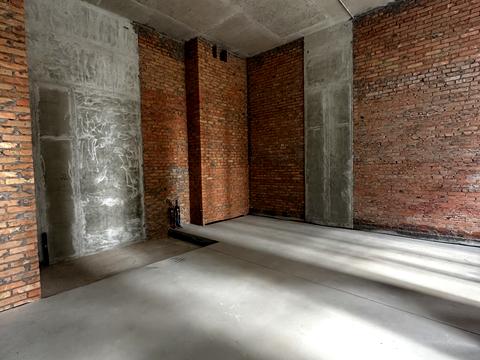 комерційна за адресою Соборна вул., 25