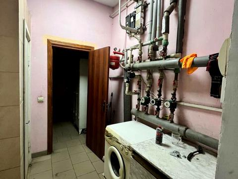 комерційна за адресою Незалежності, 25