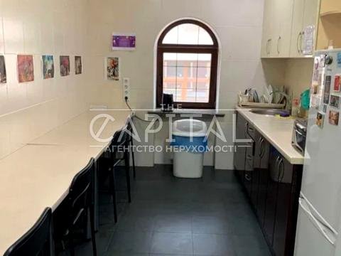 комерційна за адресою Лук'янівська вул., 23