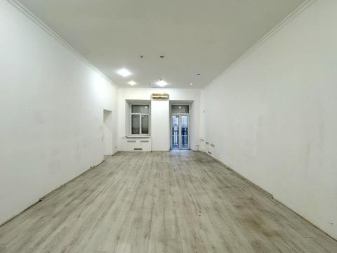 комерційна за адресою Хрещатик вул., 32-Б
