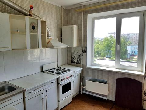 квартира за адресою Михайла Лушпи просп., 42