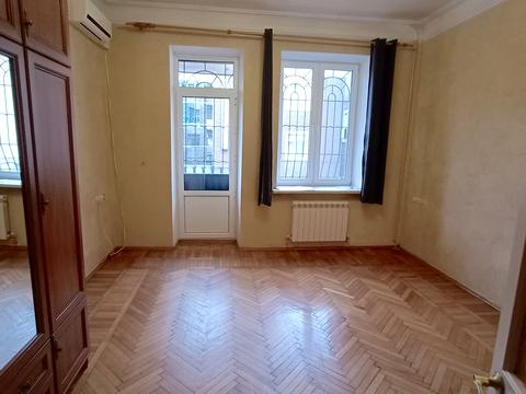 комерційна за адресою Троїцька вул., 28