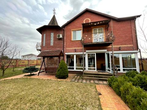 дом по адресу Коттеджный городок Биг-Бен в Микуличах.