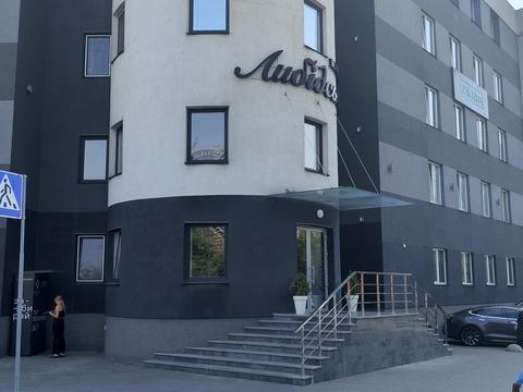 комерційна за адресою Залізничне шосе, 2А