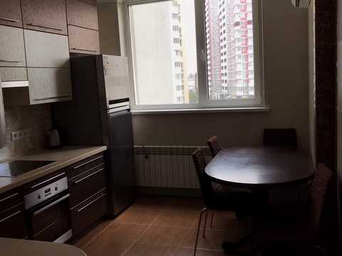квартира за адресою Драгоманова вул., 6/1