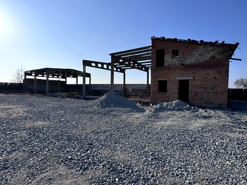 комерційна за адресою Житомирська вул., 2