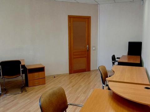 квартира за адресою Раїси Окіпної вул., 4