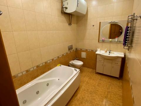 квартира по адресу Туровская ул., 24