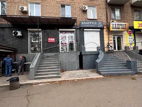 комерційна за адресою Університетський просп. (Гагаріна), 17