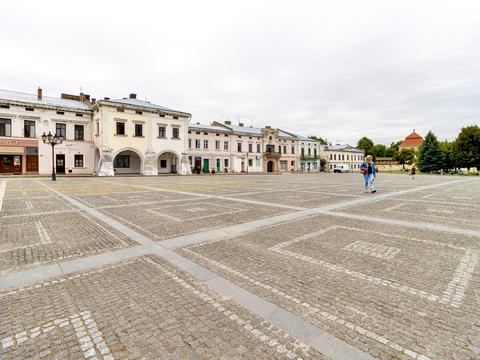 комерційна за адресою Вічева, 8