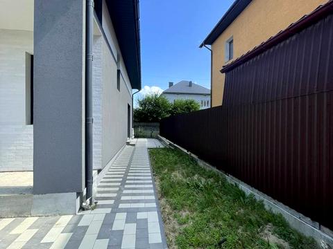 будинок за адресою Степана Бандери вул.