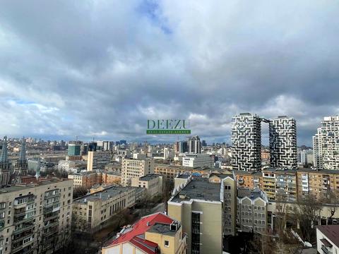 квартира за адресою Лабораторна вул., 8