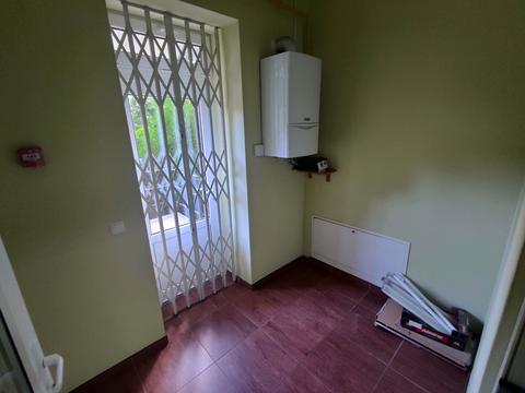 комерційна за адресою Незалежності просп., 92-З