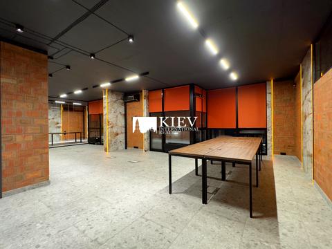 комерційна за адресою Джона Маккейна вул. (Івана Кудрі), 1-А