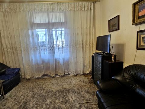 квартира за адресою Дмитра Яворницького просп. (Карла Маркса), 90