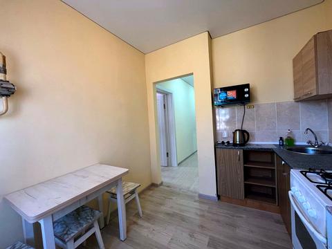 квартира за адресою Володимира Великого пл. (Олександра Поля), 8