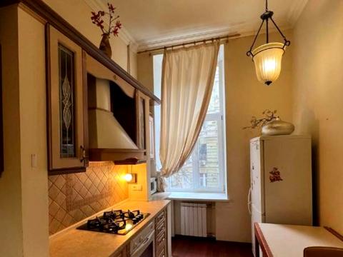 квартира за адресою Богдана Хмельницького вул., 10