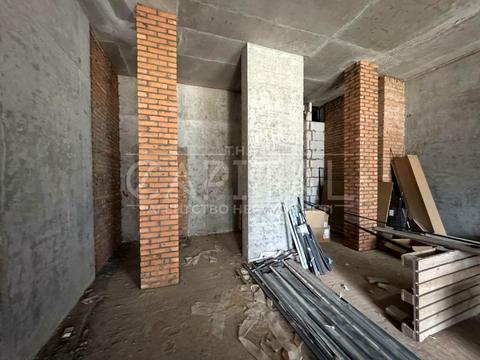 комерційна за адресою Звіринецька вул., 72