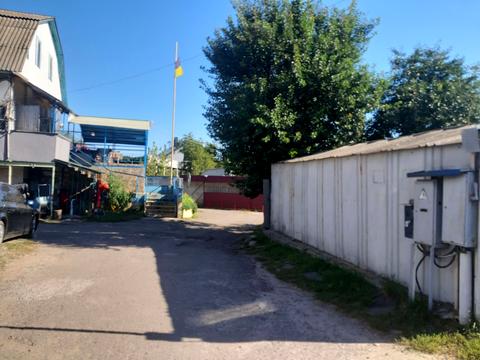 паркомісце за адресою Гаражна, 216