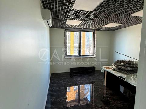 коммерческая по адресу Антоновича ул. (Горького), 74-78