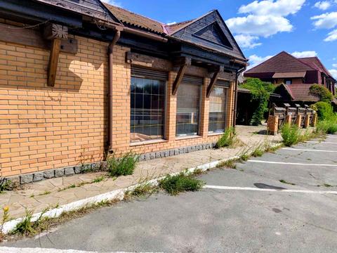 комерційна за адресою Степана Бандери, 2