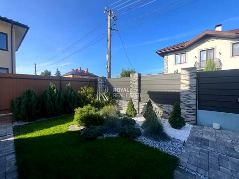 дом по адресу Трояндова