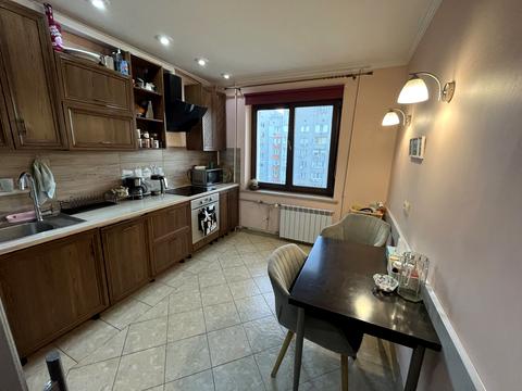 квартира за адресою Слави бульв., 18