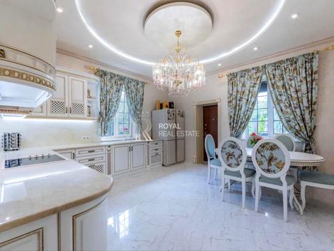 будинок за адресою 136-тя Садова вул.