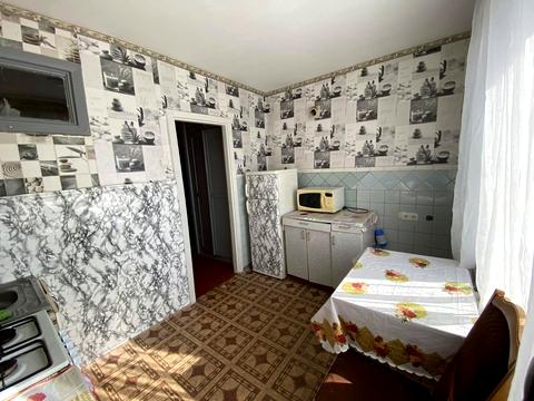 квартира за адресою Довженка вул., 64