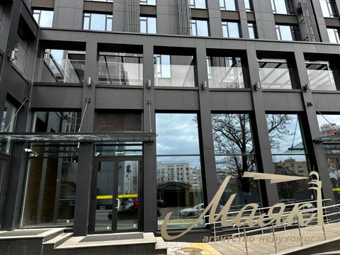 комерційна за адресою Василя Тютюнника вул. (Анрі Барбюса), 39