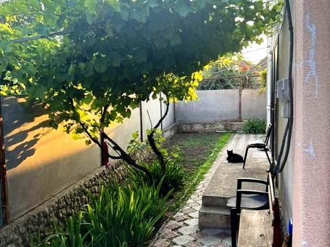 будинок за адресою Шептицького вул.