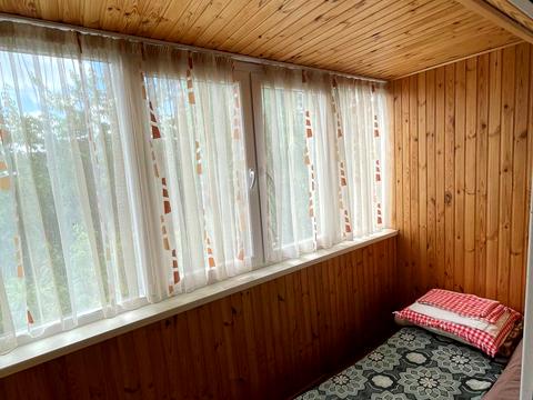 будинок за адресою Центральна вул., 1
