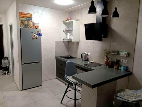 квартира за адресою Європейського Союзу просп. (Правди), 45-Б