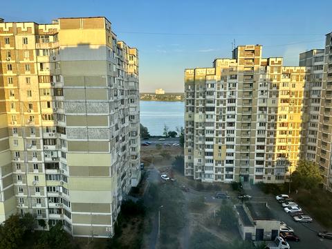 квартира по адресу Ревуцкого ул., 44-Б