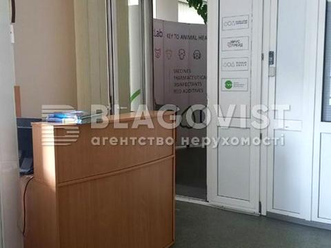 комерційна за адресою Київ, Ушинського вул., 25-А
