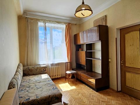 квартира по адресу Строителей ул., 32/2