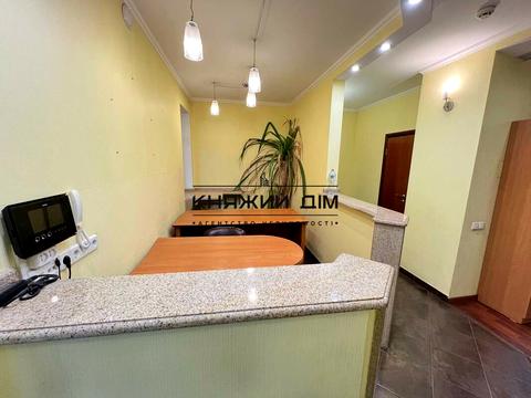 комерційна за адресою Академіка Палладіна просп., 20
