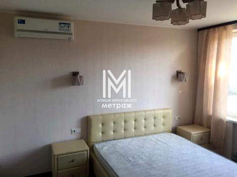 квартира за адресою Космонавтів вул., 5а