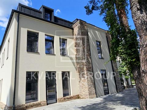 коммерческая по адресу Пушкінська, 15