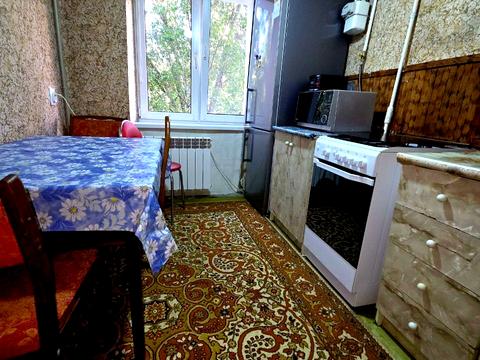 квартира за адресою Космодромна вул., 8