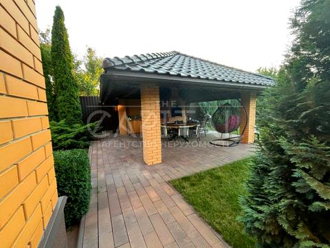 будинок за адресою Центральна вул., 8