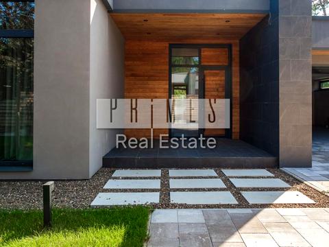 будинок за адресою Вишнева вул.