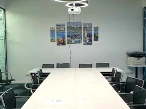 коммерческая по адресу Лаврская ул. (Январского восстания), 16