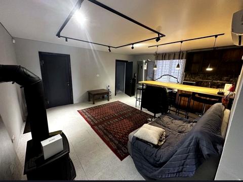 квартира за адресою Івана Нечуя-Левицького вул. (Каруни), 4