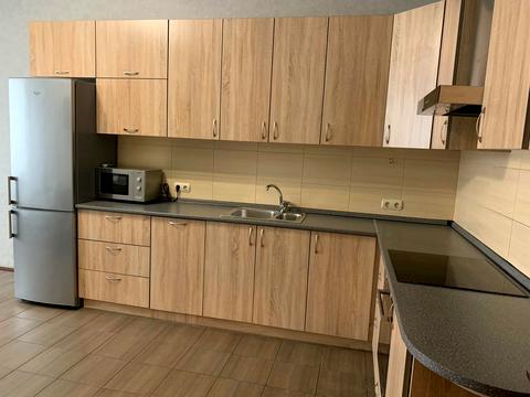 квартира по адресу Дніпровська набережна, 14а