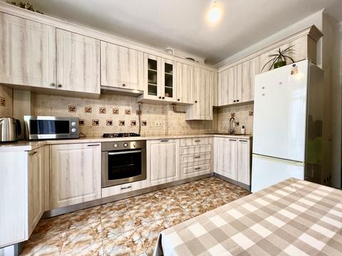 квартира за адресою Центральна вул., 8б