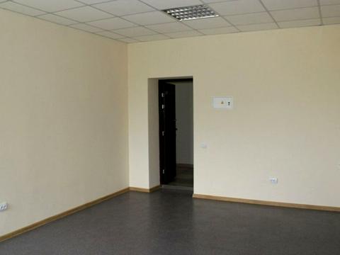 комерційна за адресою Водопровідна вул., 75/1