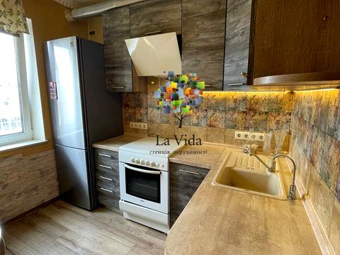 квартира за адресою Зої Гайдай вул., 3